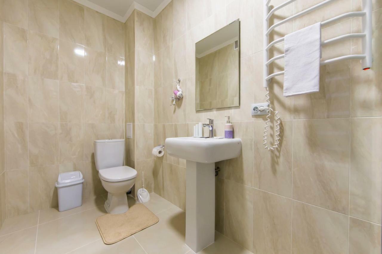 Apartments Kiev Exterior photo