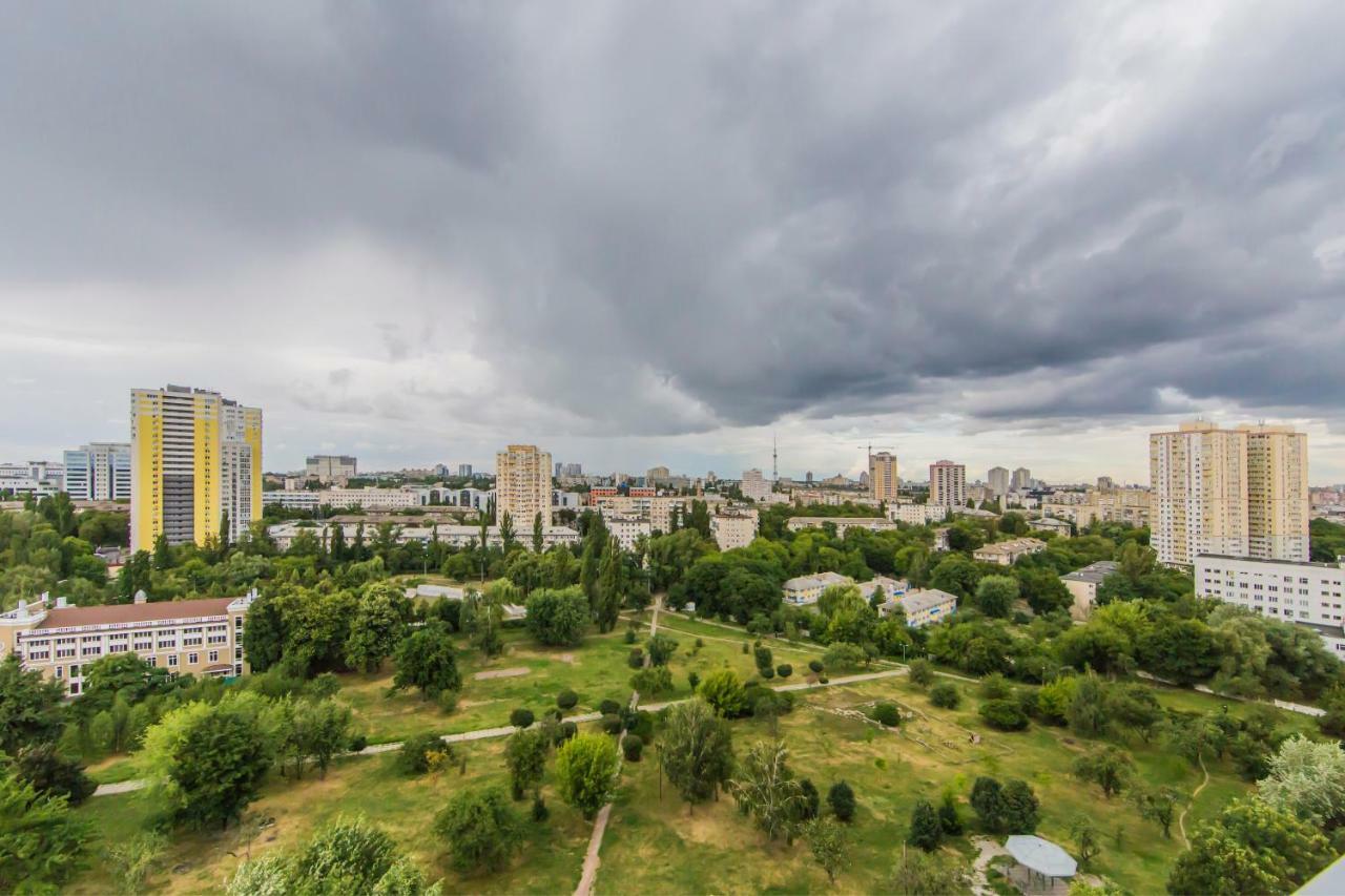 Apartments Kiev Exterior photo